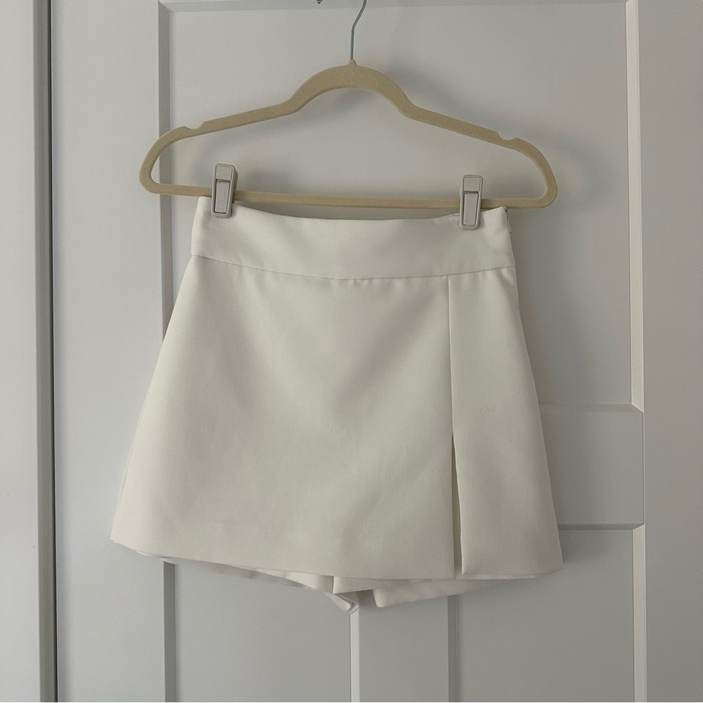 Zara white skort